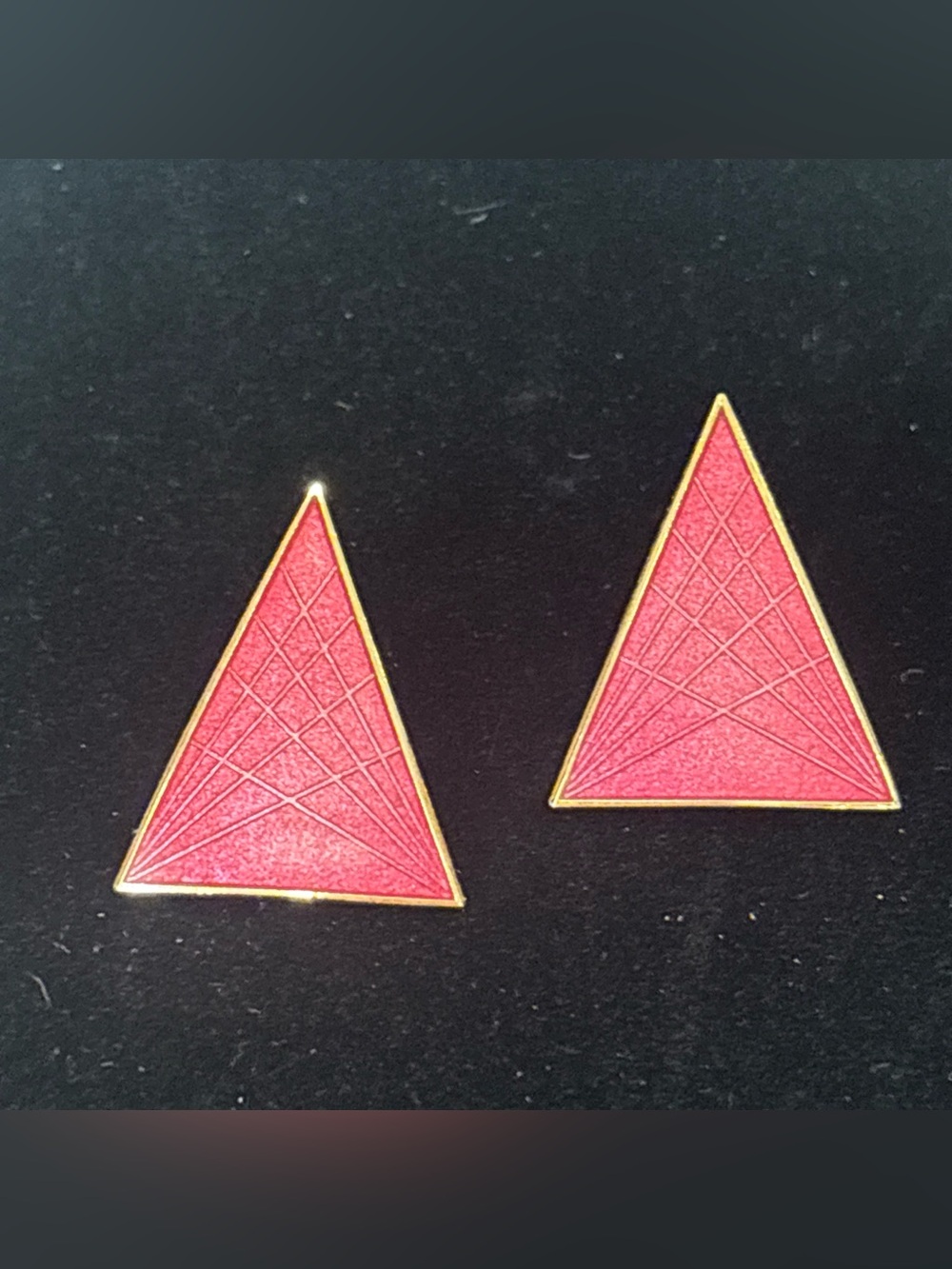 Vintage Isle of Skyeโ Pink & Gold Earrings Enamel Modern Design 1"x1" Jewelry